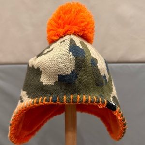 The North Face Little Faroe Beanie Green Orange Camo for 12-24m.Used Item.